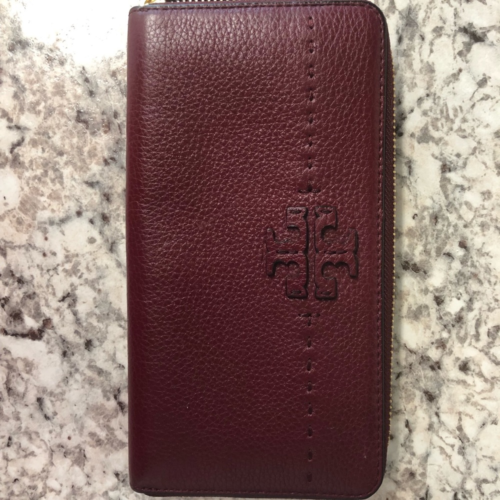 Maroon Tory Burch Wallet Excellent Condition